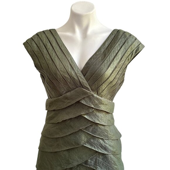 Adrianna Papell Shutter Pleat Dress, Green Cocktail Women's Size 8 - Picture 2 of 10